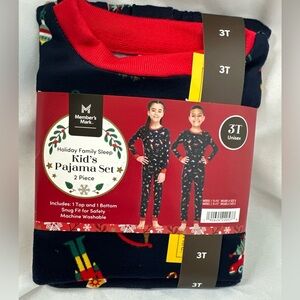 Member's Mark Unisex Kid's 2-Piece Family Holiday Pajama Set Size 3T